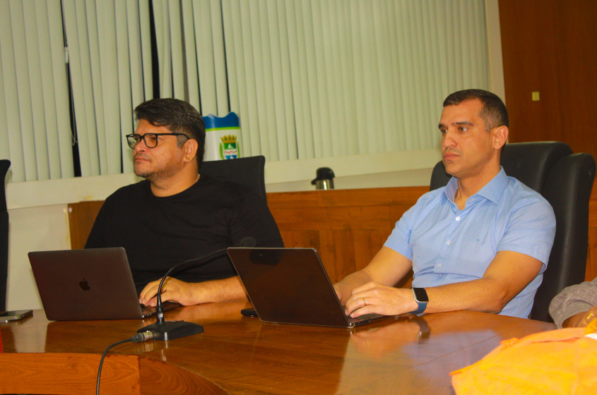 O secretário de Tecnologia e Inovação de Maceió, Sergio Cavalcante (de azul), participou do TikTok Day e destacou uso dos novos meios de comunicação pelo setor público. Foto: Winicius Correia / Ascom Sedciti