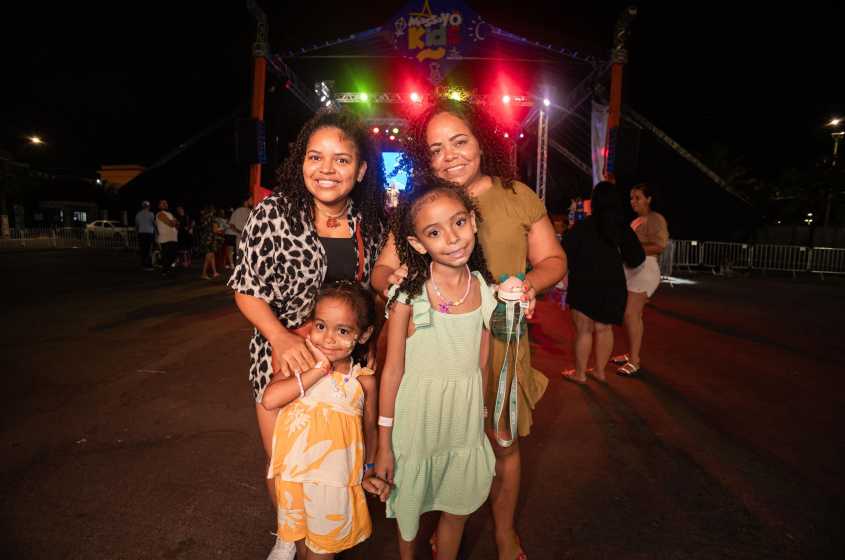 Família curtiu junta a programação do Massayó Kids. Foto: Victor Vercant/Secom Maceió