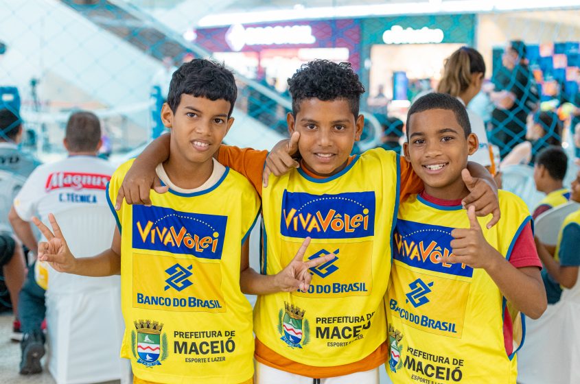 Projeto ‘Viva Vôlei’ promove iniciação de crianças e adolescentes de 8 a 16 anos no voleibol. Foto: Célio Júnior/Secom Maceió