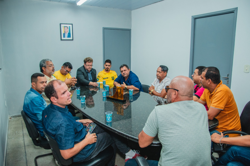 Reunião discutiu transtornos na segurança do trânsito no Clima Bom. Foto: Evinho Silva/Ascom SMTT