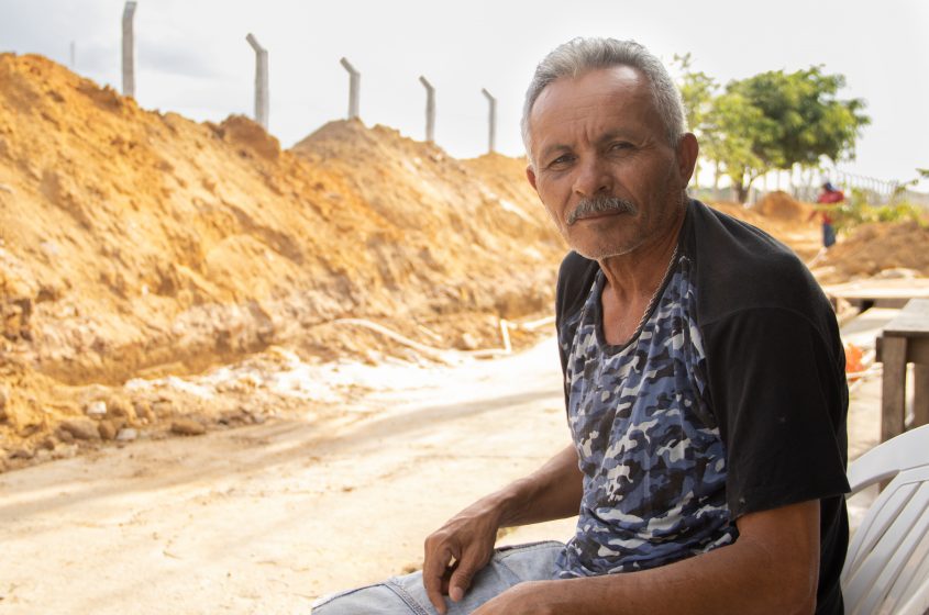 Osvaldo Odilon da Silva reside na região há mais de 25 anos. Foto: Júnior Bertoldo/Secom Maceió