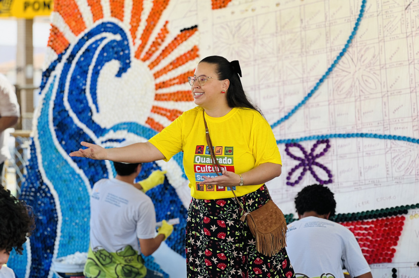 Kedyna Tavares ressaltou importância de retirar do meio ambiente materiais que podem ser reaproveitados. Foto: Crystália Tavares/Ascom Alurb