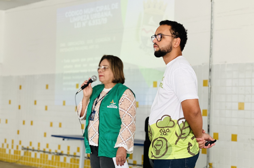 Palestrantes da Alurb falaram sobre destinação correta dos resíduos e o trabalho da autarquia no evento. Foto: Crystália Tavares/Ascom Alurb
