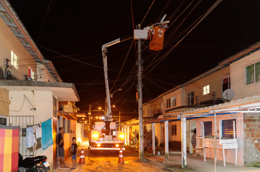 Foram restabelecidas 70 luminárias durante a passagem das equipes da Sima. Foto:  Rosivaldo Silva/Secom Maceió
