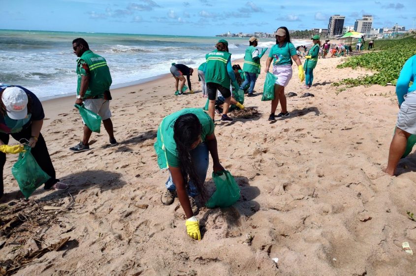 Prefeitura já realizou mutirão em outras praias da capital. Foto: Ascom Sudes