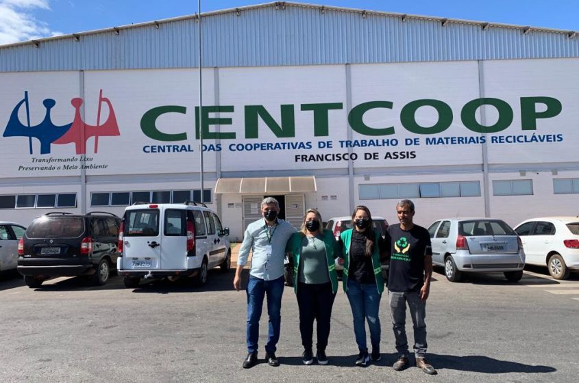 CENTCOOP é a maior referência na América do Sul em reciclagem.
