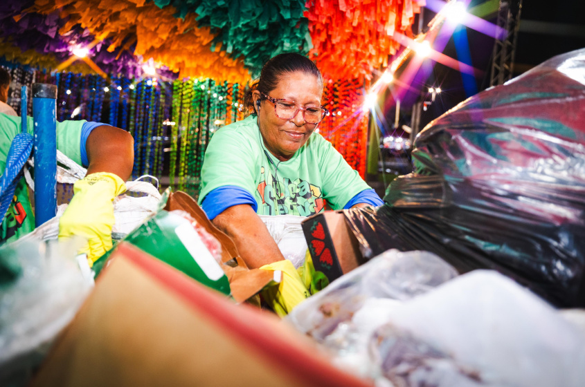 Trabalho garante renda extra aos catadores de recicláveis. Foto: Jonathan Lins/Secom Maceió