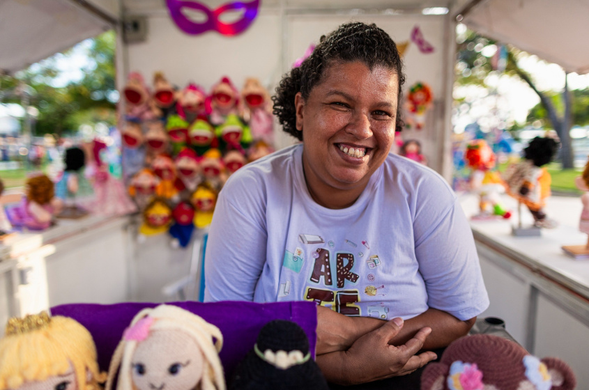 Agda Silva participa da feira itinerante pela primeira vez. Foto: Alisson Frazão/ Secom Maceió