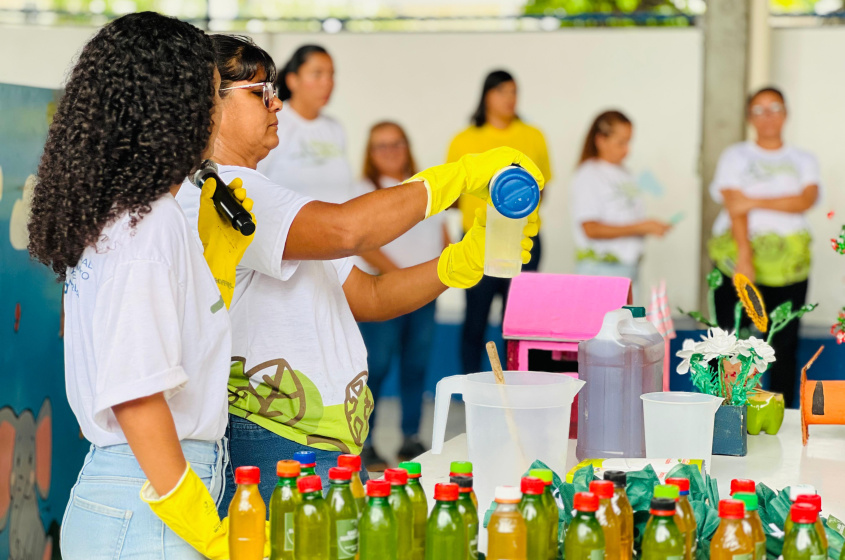 Encerramento teve oficina de sabão com reaproveitamento de óleo de cozinha usado. Foto: Crystália Tavares/Ascom Alurb