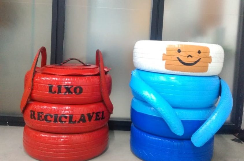Utensílios fabricados pela educação ambiental da Sudes com o reuso de pneus. Foto: Ascom Sudes