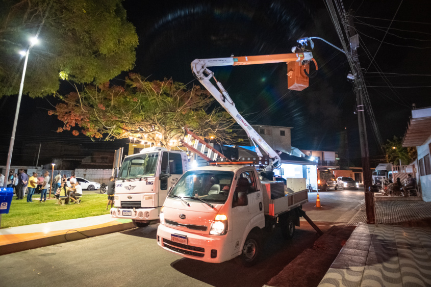 Trabalhos de manutenção são realizados diariamente pelas equipes da Ilumina Maceió. Foto: Errol Flinn/Arquivo Ilumina Maceió