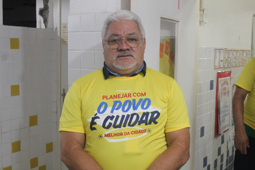 "Ouvindo a população, entendemos a necessidade dela". explica o servidor municipal Assis Holanda. Foto: Luís Otávio Mendonça/ Ascom Sefaz