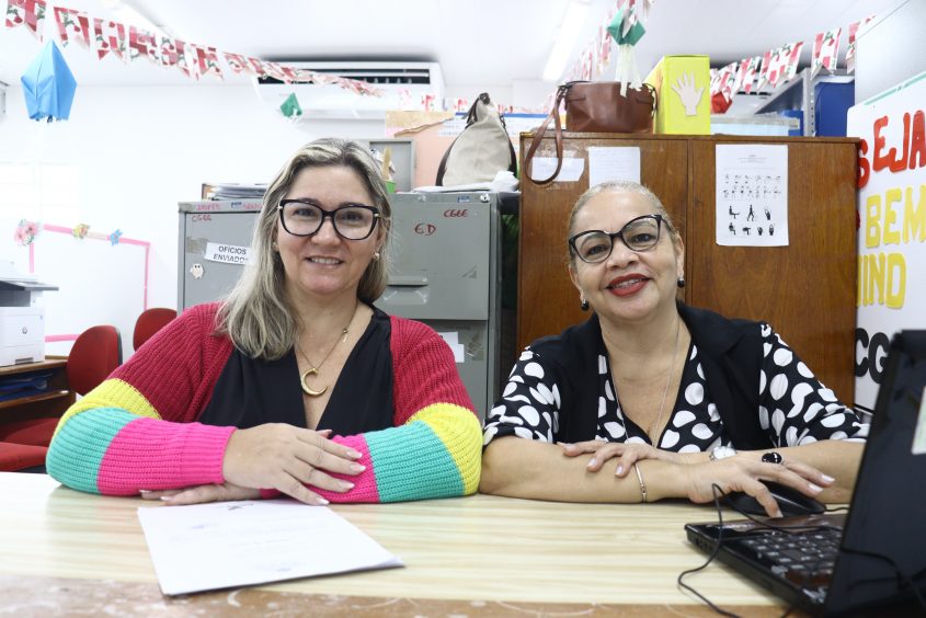Cláudia Valéria e Pollyana Satírio, coordenadora e técnica do setor de Educação Especial. Fotos: Jamerson Soares (estagiário)/ Ascom Semed.