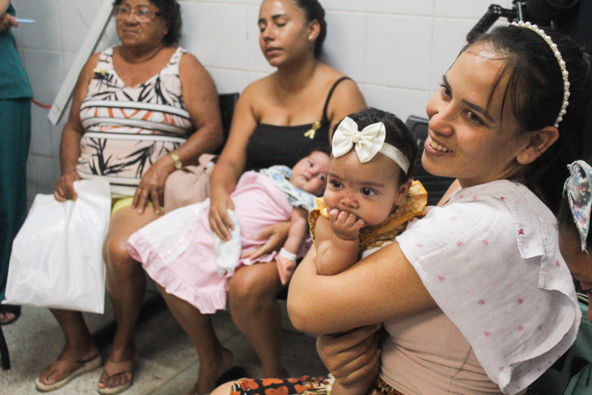 Alfania Maria Paula da Silva é uma usuária da unidade e doadora de leite materno. Foto: Rodrigo Carlos/SMS
