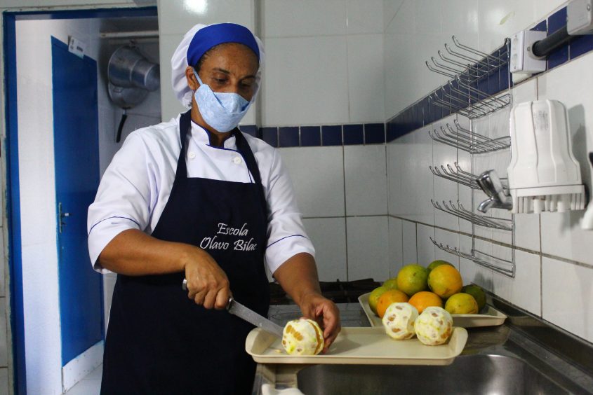 Alimentos nutritivos e da agricultura familiar são direcionados para as unidades escolares. Foto: Pedro Farias/Ascom Semed