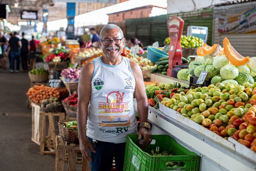 Edinho é representante dos feirantes do Mercado da Produção (Célio Junior/Secom Maceió)