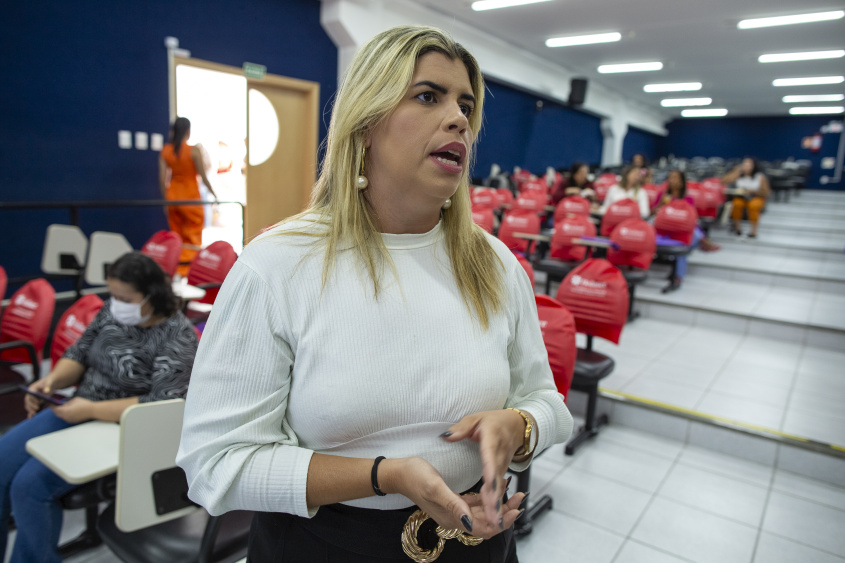 Coordenadora do setor de órtese e prótese do Pam Salgadinho. Foto: Alisson Frazão/Secom Maceió
