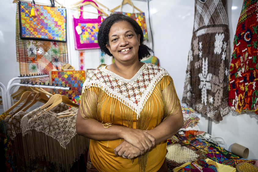 Roberta Bastos aprendeu filé aos 9 anos com a mãe. Foto: Alisson Frazão/ Secom Maceió