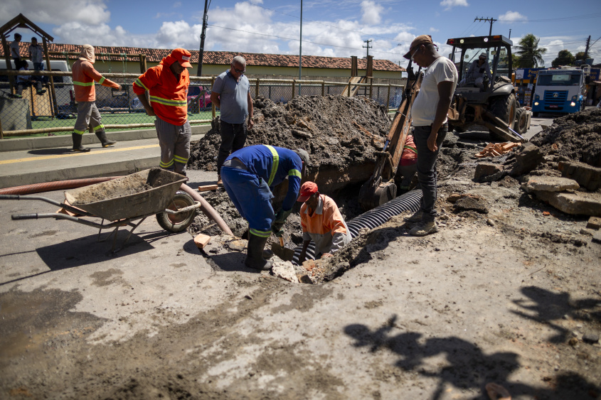 A reconstrução de galerais pluviais acontece quando as equipes de manutenção constatam danos que não podem ser reparados. Foto: Alisson Frazão