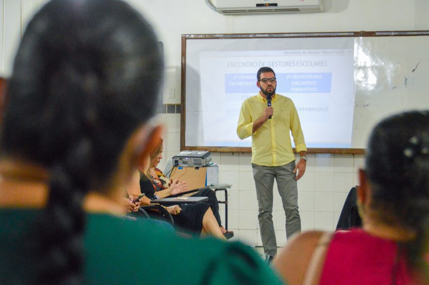 Secretário de Educação, Rogério Lima, fala sobre importância dos encontros técnicos. Foto: Karla Lima
