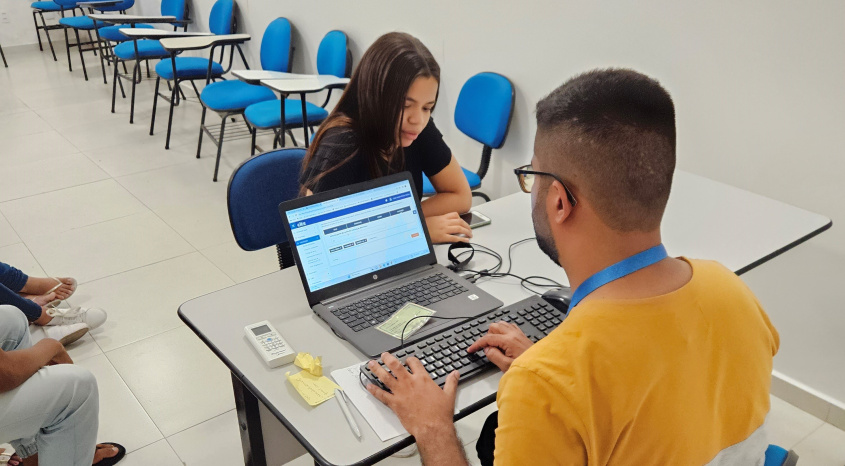 Adolescentes foram inscritos no programa Jovem Aprendiz. Foto:Ascom Semdes