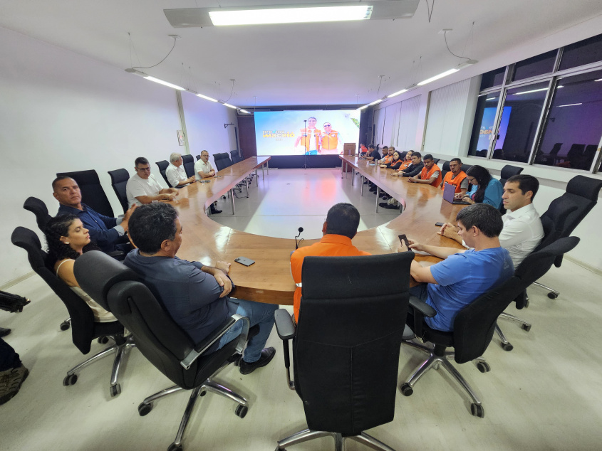 Durante a apresentação o coordenador-geral pontuou os avanços realizados nos últimos anos, como a estabilização de mais de 20 encostas. Foto: Beto Macário/Ascom Defesa Civil de Maceió