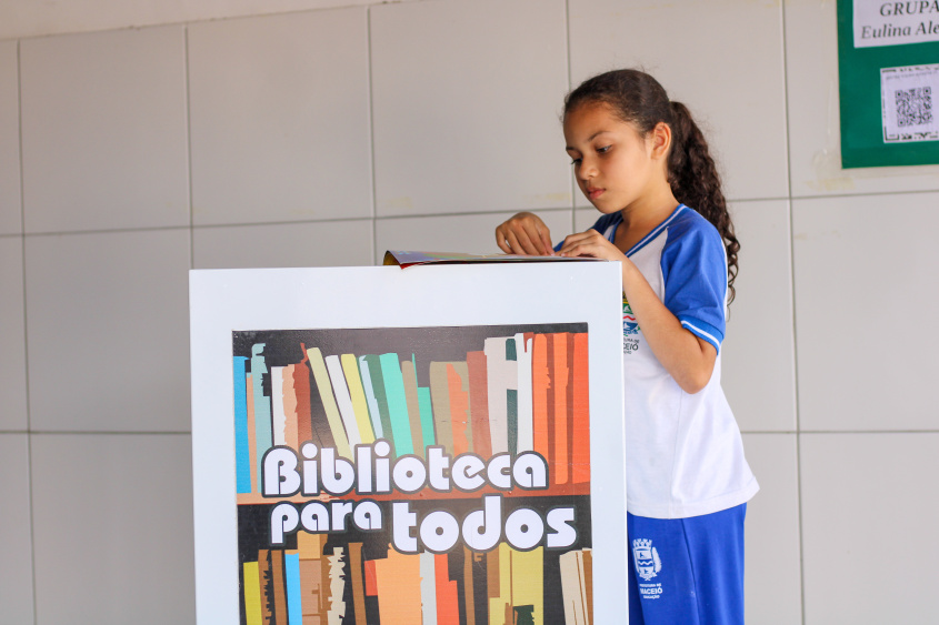 Lorrany Tiffany, 9 anos, escreve livros infantis e se destaca no VaLer a Pena. Foto: Thony Nunes/Ascom Semed