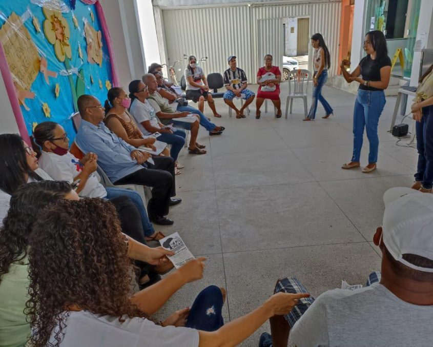 Equipes do Creas Benedito Bentes  e do Serviço de Abordagem Social participaram da roda de conversa. Foto: Cras Cidade Sorriso
