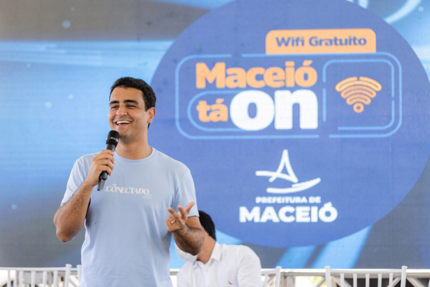 Prefeito JHC, durante o lançamento do programa Maceió Tá On. Foto: Arquivo/Secom