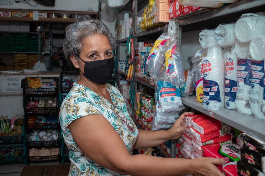 Maria Zaria, comerciante que recebeu os serviços de saúde próximo ao seu local de trabalho. Foto: Victor Vercant