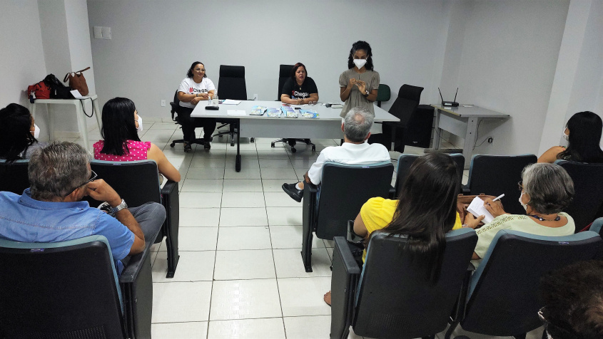 Lidiane Guedes, explicou  o que é o trabalho infantil e o papel da comissão. Foto: Vanessa Napoleão / Ascom Semas