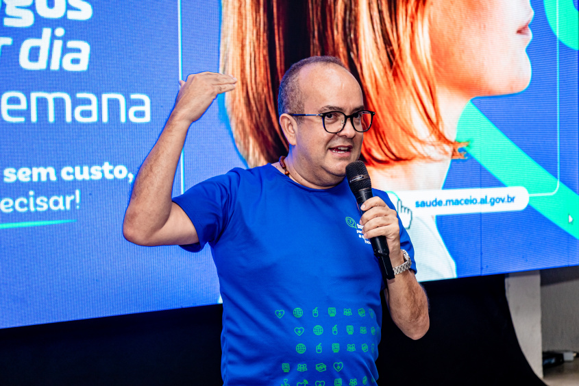 Secretário de Saúde de Maceió, Claydson Moura, ressalta empenho dos servidores. Foto: Felipe Sóstenes/ Ascom GVP