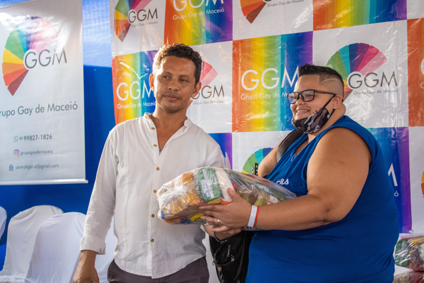 Ação da Assistência Social teve apoio do Grupo Gay de Maceió (GGM). Foto: Bárbara Wanderley/Secom Maceió