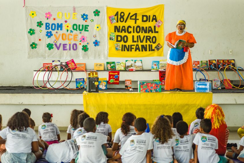 Cerca de 30 crianças participaram do primeiro dia do projeto. Foto: Gabriel Moreira/Secom Maceió