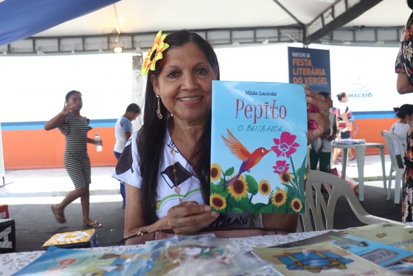 Professora e escritora, Hilda Lacerda, destacou importância da leitura na vida das pessoas: Foto: Pedro Farias/Ascom Semed