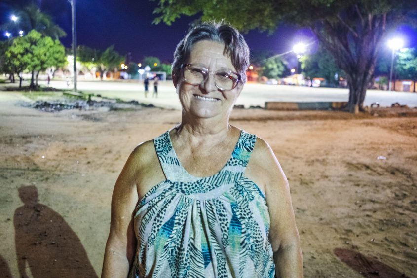Moradora, Marilene Omena, comemorou a mudança. Foto: Matheus Alves
