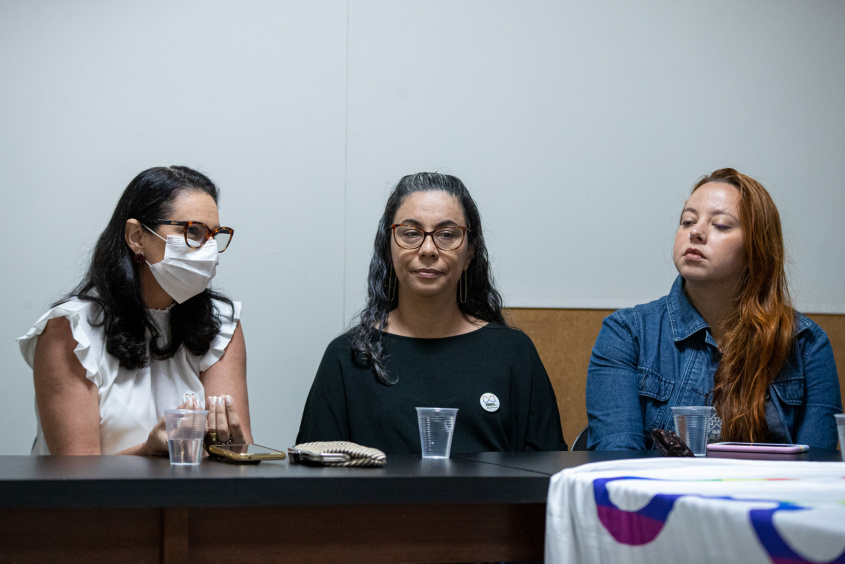 Edsângela Palmeira (à esquerda), da Ong Mães da Resistência Alagoas é  representante da sociedade civil. Foto: Célio Júnior/Secom Maceió