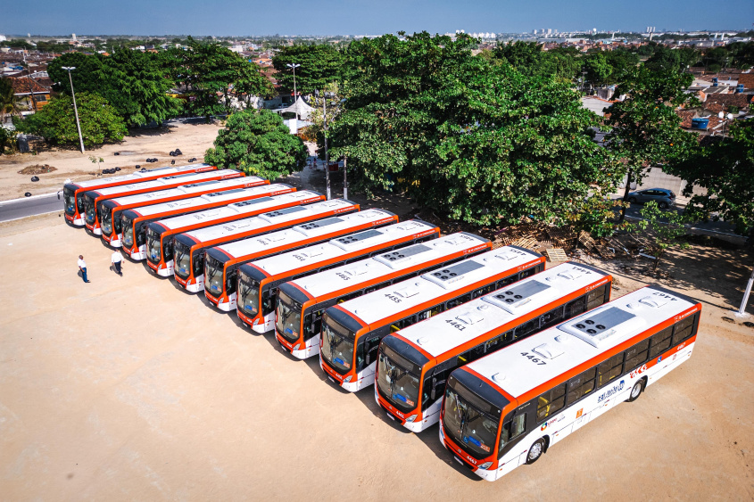 São 17 veículos da empresa Real Alagoas e outros cinco da viação Cidade de Maceió, que vão operar no litoral norte da cidade. Foto: Jonathan Lins / Secom Maceió