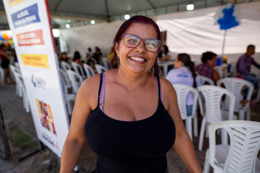 Fátima Oliveira destaca trabalho da gestão que se importa e cuida dos moradores das grotas. Foto: Alisson Frazão/Secom Maceió