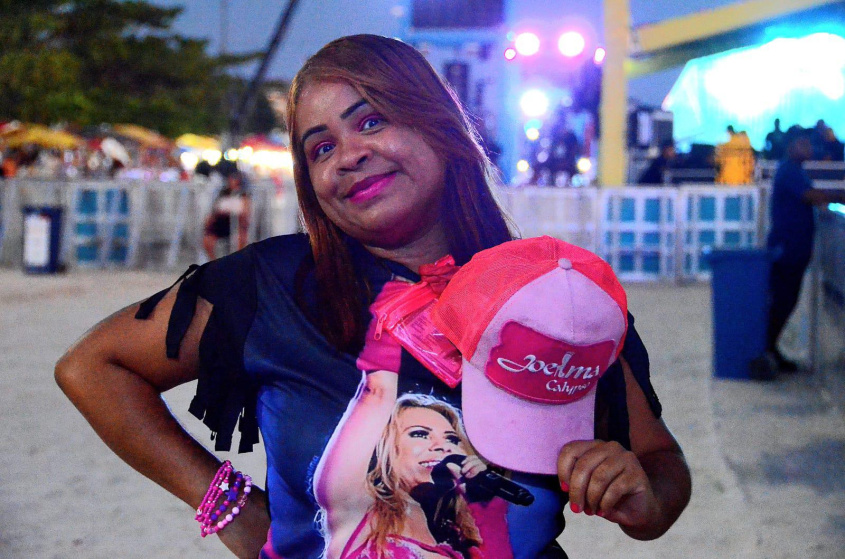 Juliana Rodrigues acompanha shows da Joelma há 12 anos. Foto: Beto Macário/ Secom Maceió