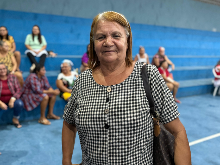Dona Maria José se divertiu bastante no Arraiá da Convivência. Foto: Clara Vieira/ Ascom Semdes