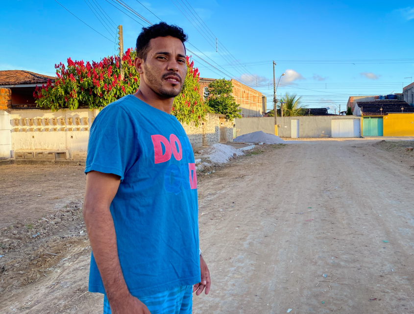 Michael Rodrigo, morador da Cidade Universitária, comenta sobre a expectativa das obras na região. Foto: Daniel Paulino / Ascom UGP