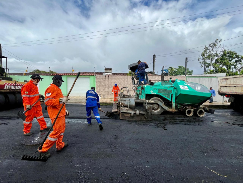 Pavimentação leva mais segurança aos moradores da Santa Lúcia. Foto: Samara Emanuelle/ Ascom Seminfra