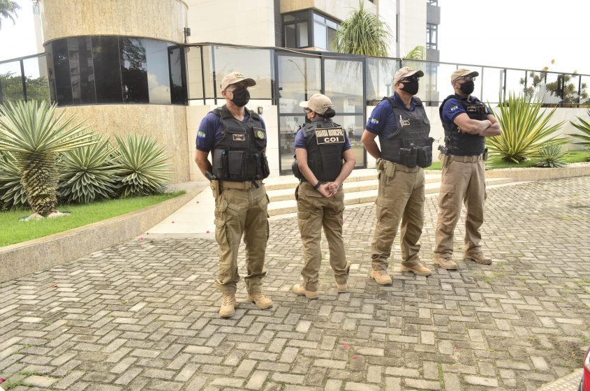 Agentes de segurança do COI realizam patrulhamentos em diversos pontos de Maceió. Fotos: Alberto Jorge/Ascom Semscs