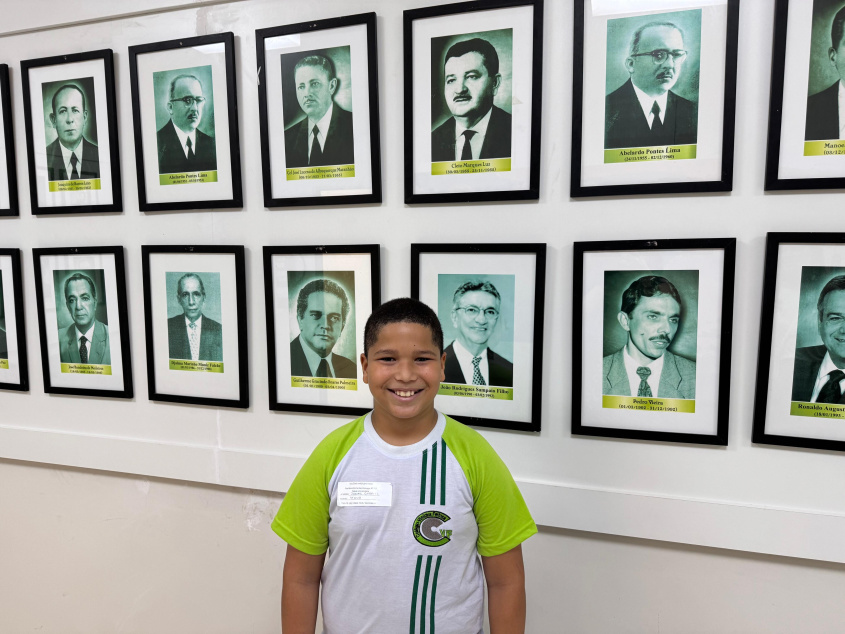 Estudante do 4º ano Jonas Gabriel em visita à Prefeitura de Maceió. Foto: Secom Maceió