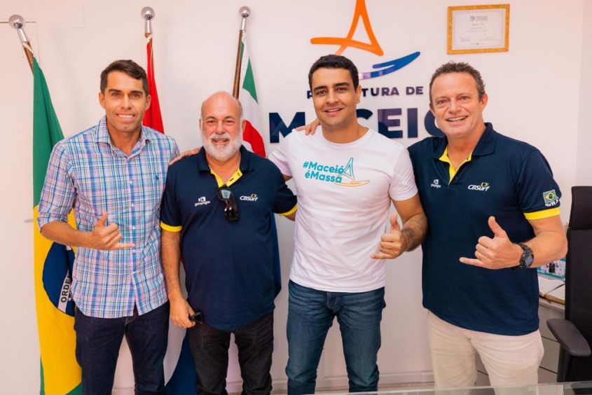 Prefeito JHC desejou boas vindas aos organizadores do  Campeonato Brasileiro de Surf Profissional. Foto: Edvan Ferreira / Secom Maceió
