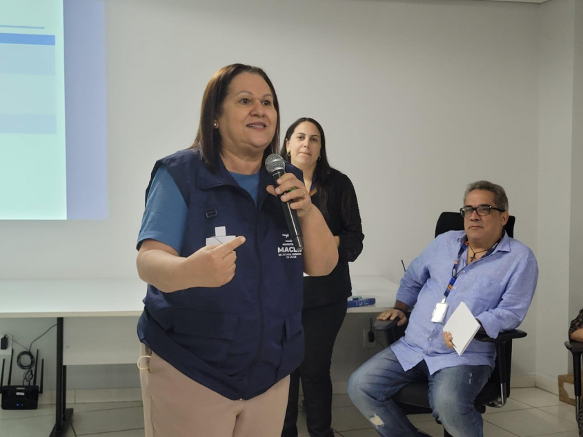 Secretária de Saúde de Maceió, Célia Fernandes, apresenta Gestão Compartilhada em Saúde. Foto: Ascom SMS