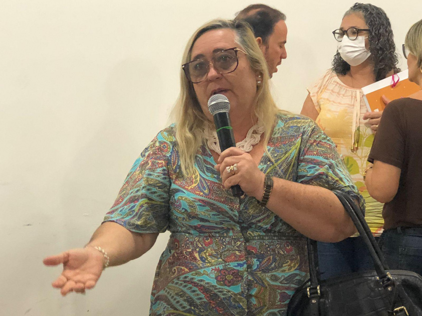 Diretora escolar, Kátia Barbosa, destacou importância da reunião. Foto: Ascom/Semed