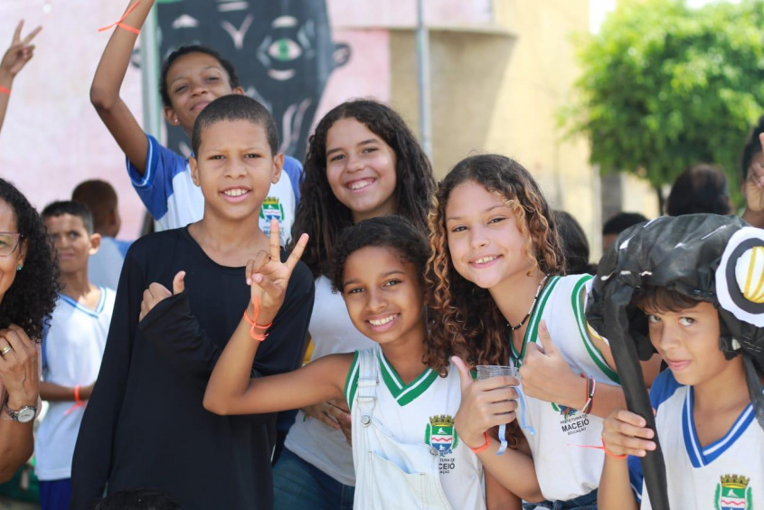 Alunos de escolas municipais durante o Educação é Massa. Foto: Natália Luísa/Ascom Semed