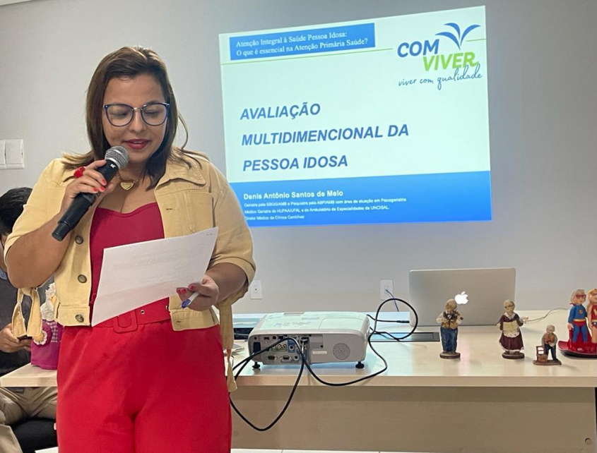 Denyse Lima, coordenadora do Programa de Atenção à Saúde da Pessoa Idosa. Foto: Ascom SMS
